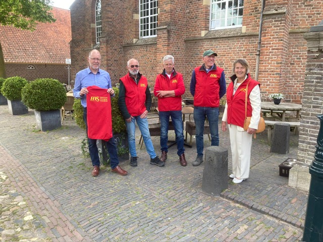 HVS Stadsgidsen met nieuwe bodywarmers